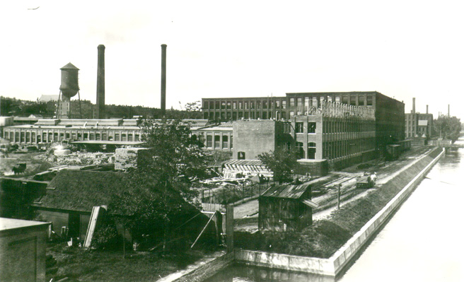 Early Canal View